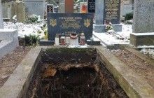 Ексгумація українського письменника Олеся: онук Михайлишина запевняє, що сім'я не знала, хто похований у могилі
