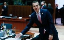 Канцлер Австрии призвал пересмотреть санкции против РФ - Bloomberg