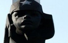 Харків'янин просить прибрати пам'ятник "червоноармієць у будьонівці" в парку "Юність"