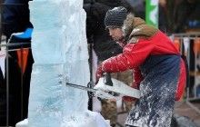 Во Львове стартовал конкурс ледяной скульптуры (фоторепортаж)