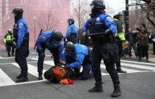 Число задержанных во время акций протеста после инаугурации Трампа возросло до 217