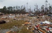 В США из-за торнадо и штормов погибли уже 18 человек (видео)
