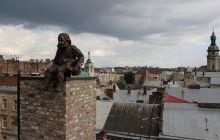 У львівських трамваях і тролейбусах можна купити квиток за допомогою смартфона