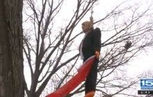 Американський ветеран "повісив" ляльку Трампа з прапором СРСР в руках (відео)