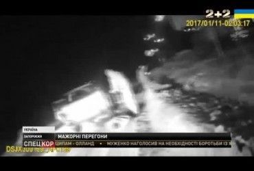 У Запоріжжі патрульним довелося хапатися за зброю, аби зупинити джип із трьома п'яними мажорами