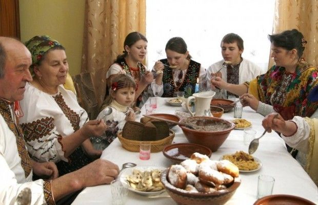 Святвечір: традиції, прикмети, що не можна робити напередодні Різдва (відео)
