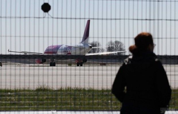 Wizz Air вновь ужесточает нормы бесплатной перевозки багажа