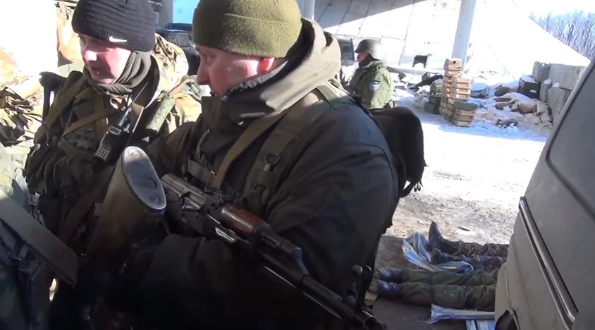 Пропагандисты засветили трупы боевиков / Скриншот Пропагандисты засветили трупы боевиков / Скриншот