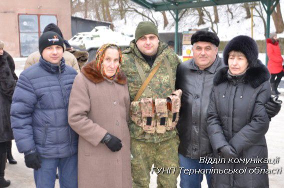 У зону проведення АТО вирушили 30 поліцейських роти особливого призначення 'Тернопіль' У зону проведення АТО вирушили 30 поліцейських роти особливого призначення 'Тернопіль'