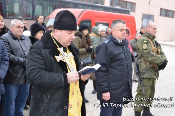 У зону проведення АТО вирушили 30 поліцейських роти особливого призначення 'Тернопіль' У зону проведення АТО вирушили 30 поліцейських роти особливого призначення 'Тернопіль'