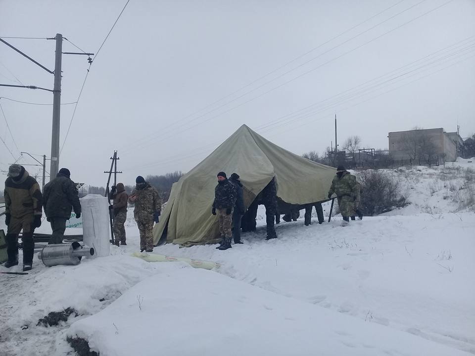 До учасників блокади Донбасу приєдналися бійці ЗСУ / facebook.com/shtab.blokady До учасників блокади Донбасу приєдналися бійці ЗСУ / facebook.com/shtab.blokady