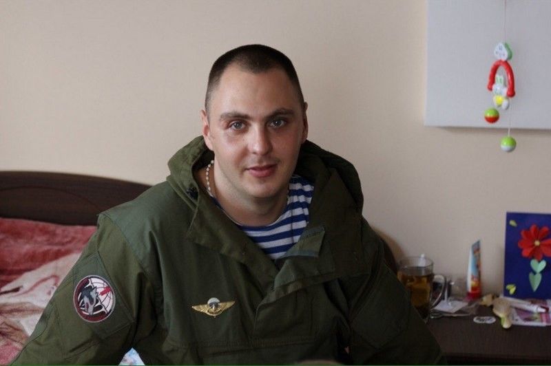 попрощаться с военнослужащим пришли более тысячи человек / inshe.tv попрощаться с военнослужащим пришли более тысячи человек / inshe.tv