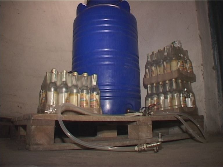 Правоохоронці вилучили понад 12 тис. літрів алкогольної продукції / ssu.gov.ua Правоохоронці вилучили понад 12 тис. літрів алкогольної продукції / ssu.gov.ua