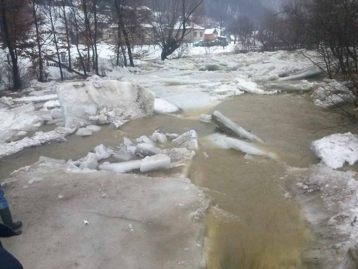 Негода на Закарпатті / ДСНС Негода на Закарпатті / ДСНС