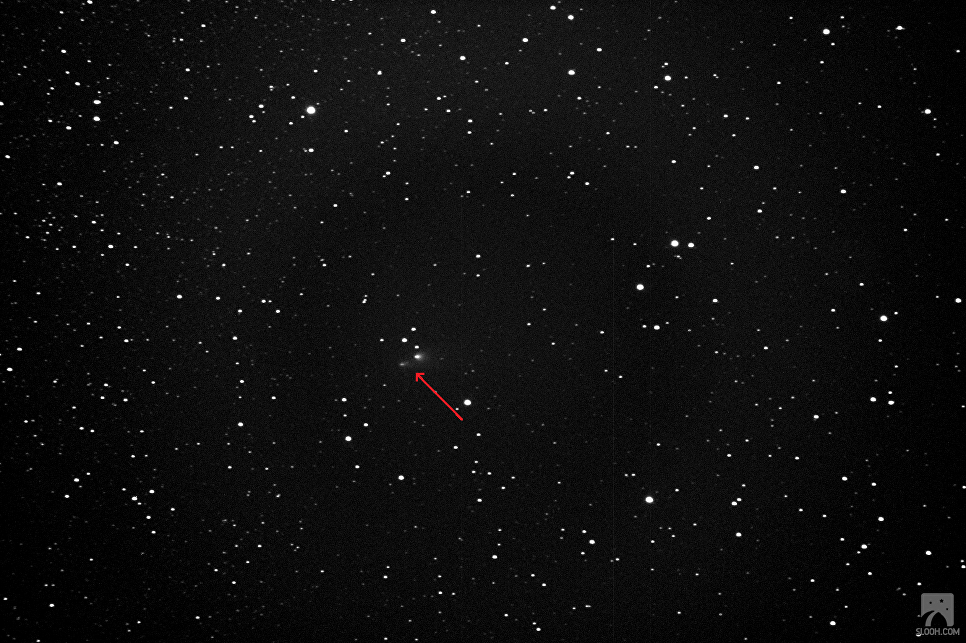 Повз Землі пролетів комета, розпадається на частини / Slooh Observatory Повз Землі пролетів комета, розпадається на частини / Slooh Observatory
