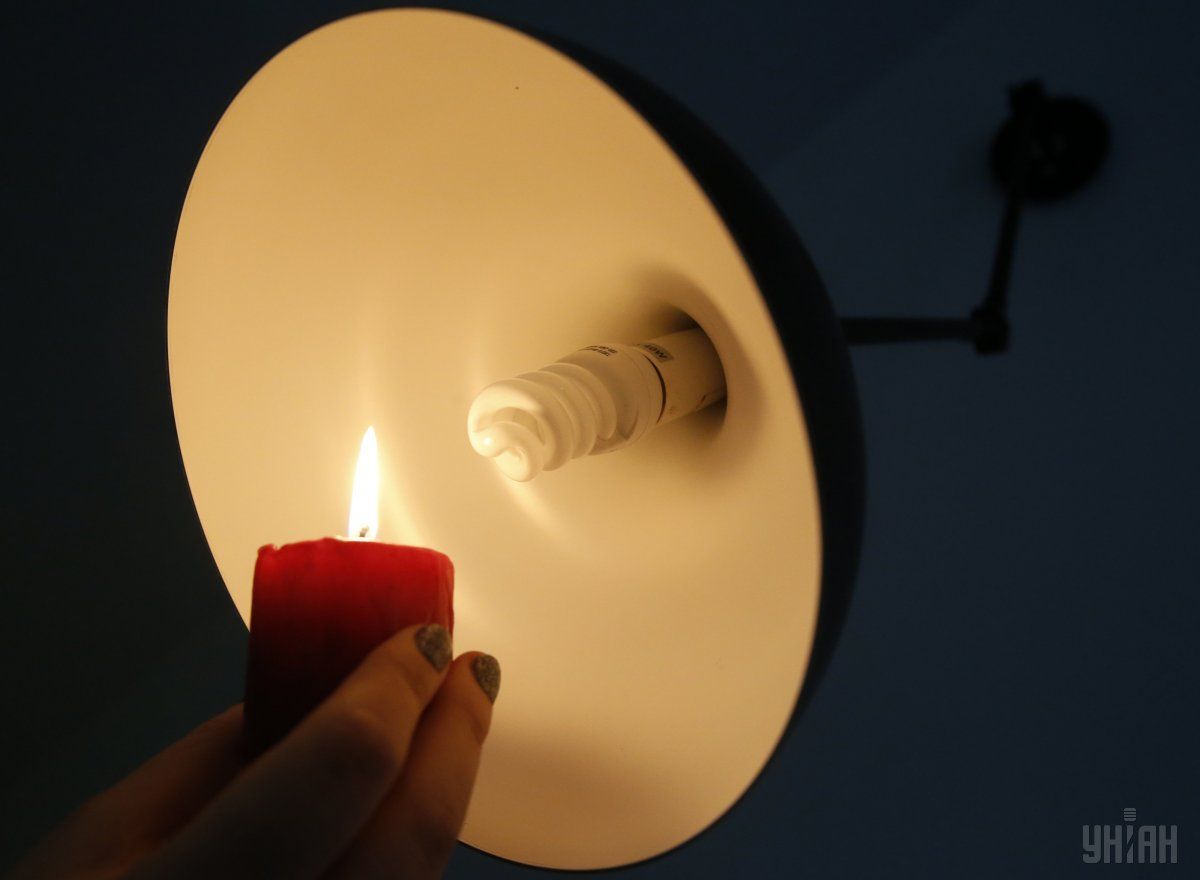 Енергетики у деяких містах і районах змушені застосовувати графіки стабілізаційних відключень / фото: УНІАН Енергетики у деяких містах і районах змушені застосовувати графіки стабілізаційних відключень / фото: УНІАН