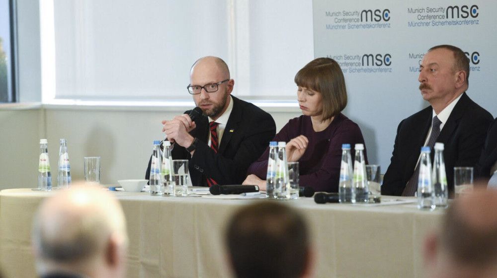 Яценюк: Ми віримо у справжні цінності / Фото nfront.org.ua Яценюк: Ми віримо у справжні цінності / Фото nfront.org.ua