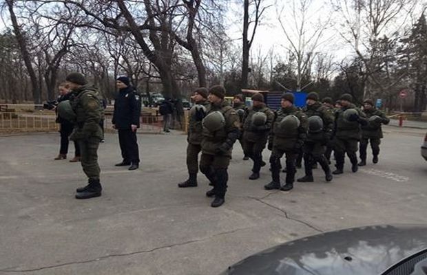 Правоохранители на Аллее Славы в Одессе / 048.ua