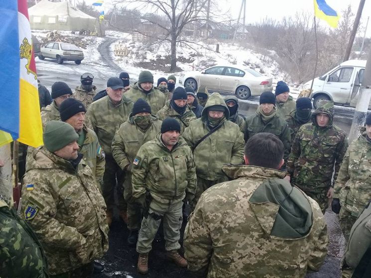 Блокадников штурмуют Блокадников штурмуют