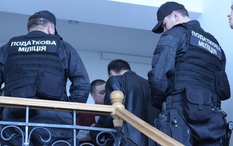 Эксперт считает, что законопроект приведет к де-юре восстановлению налоговой милиции / фото zn.ua
