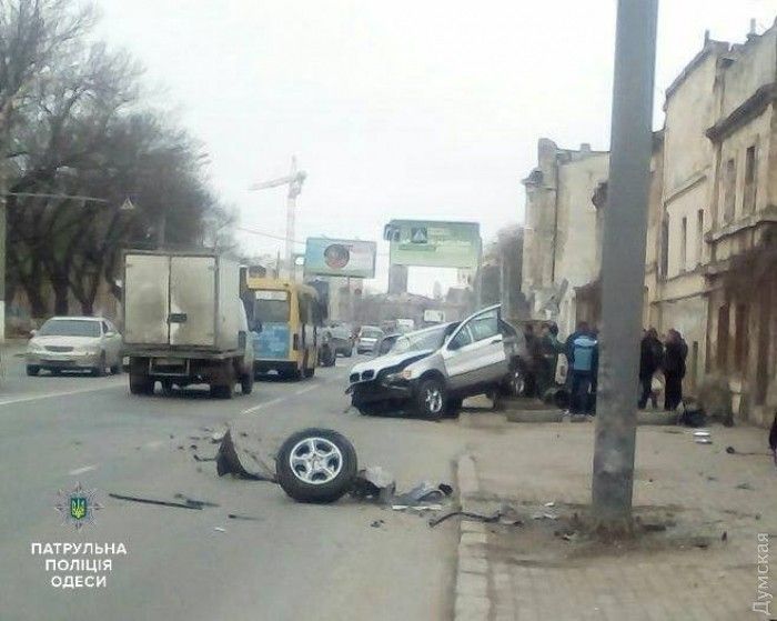Поліція розшукує водія / Думська, патрульна поліція Одеси Поліція розшукує водія / Думська, патрульна поліція Одеси