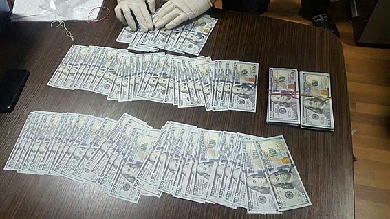Правоохранители установили, что между коммерческой структурой и заводом был заключен договор поставки электрооборудования / npu.gov.ua Правоохранители установили, что между коммерческой структурой и заводом был заключен договор поставки электрооборудования / npu.gov.ua