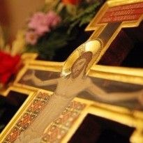 Воздвиження Хреста Господнього - історія та традиції свята
