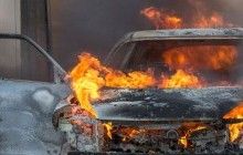 Угнать и уничтожить: джип волонтера, прошедший горячие точки АТО, не выдержал испытание огнем в Днепре (фото)