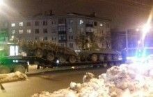 В Харькове столкнулись маршрутка и груженый БТР-ми грузовик (фото)