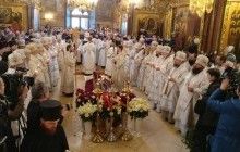 Предстоятель УПЦ прочитав дозвільну молитву над старцем Кирилом (Павловим)