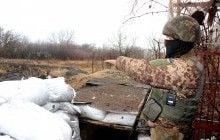 Жестокие бои под Мариуполем: ранены восемь военных, один погиб - штаб