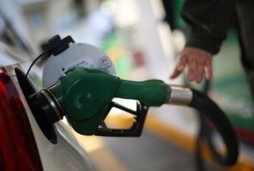 Ціни на пальне у США б’ють рекорди: американці скаржаться, що "існувати стає важче", - NYT