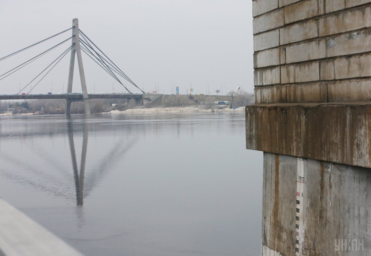 На річках України очікуються підйоми рівнів води / Фото УНІАН На річках України очікуються підйоми рівнів води / Фото УНІАН