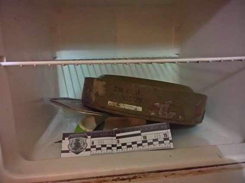 Правопорушник погрожував дружині підірвати міну, хоча й не знав, бойова вона чи ні / Фото vn.npu.gov.ua Правопорушник погрожував дружині підірвати міну, хоча й не знав, бойова вона чи ні / Фото vn.npu.gov.ua