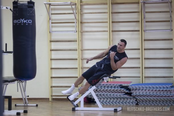 Кличко продолжает подготовку к бою с Джошуа / klitschko-brothers.com Кличко продолжает подготовку к бою с Джошуа / klitschko-brothers.com