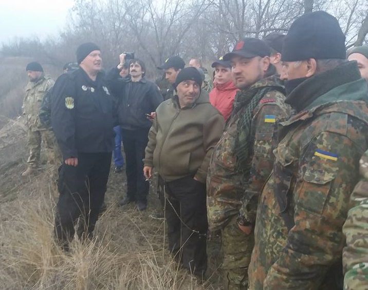 Штаб блокады заявляет о возобновлении работы редута на железнодорожной ветке Ясиноватая-Константиновка / facebook.com/shtab.blokady Штаб блокады заявляет о возобновлении работы редута на железнодорожной ветке Ясиноватая-Константиновка / facebook.com/shtab.blokady