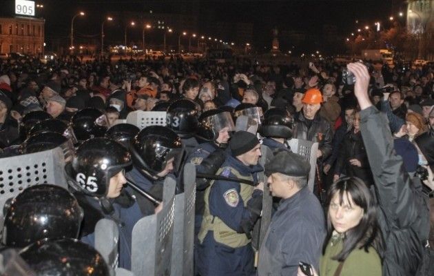Захоплення Харківської ОДА / REUTERS Захоплення Харківської ОДА / REUTERS