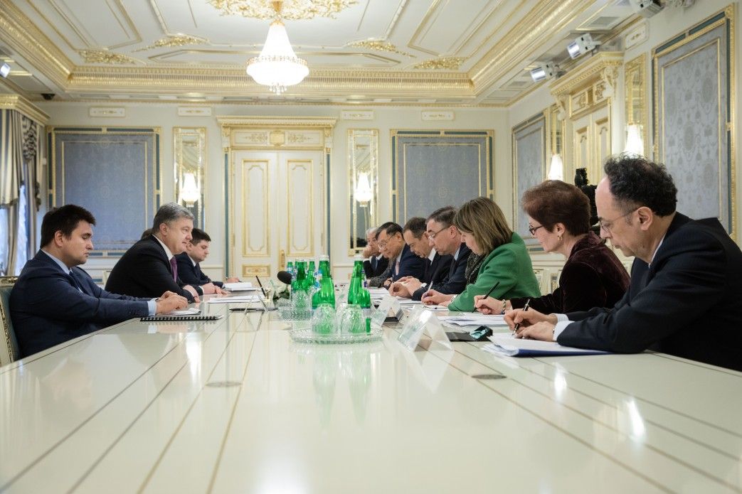 Послы стран G7 выразили поддержку Украине на пути реформ и противодействия российской агрессии / Фото president.gov.ua Послы стран G7 выразили поддержку Украине на пути реформ и противодействия российской агрессии / Фото president.gov.ua