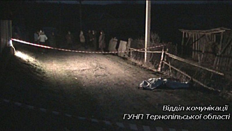 Чоловік убив сусіда після того, як той зробив заміри і вбив кілки Чоловік убив сусіда після того, як той зробив заміри і вбив кілки