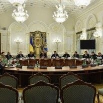 Ukraine slaps new sanctions against Russia, extends previous restrictive measures