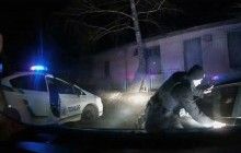 На Тернопільщині після погоні затримали нетверезого водія на краденому автомобілі (відео)