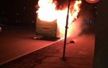 На Окружной дороге в Киеве сгорела маршрутка (фото, видео)