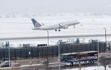 Через сніговий шторм на північному сході США скасували понад 4000 авіарейсів (відео)
