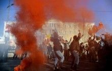 Bloomberg: Поки триває суперечка про фінансову допомогу, Греція наближається до чергової кризи