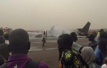 У Судані під час спроби держперевороту загорівся український літак (відео )