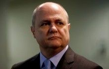 Голова МВС Франції звільнився через корупційний скандал