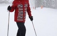 Покатався на лижах: Медведєв розповів, що робив під час антикорупційних мітингів