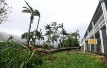 Власти Австралии сообщают о значительном ущербе от циклона "Дебби"