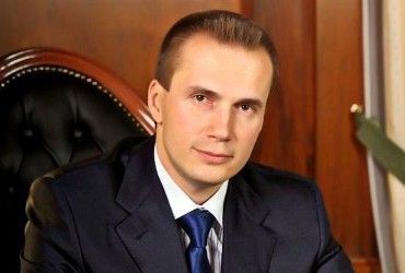 Суд скасував арешти рахунків ліквідованого банку сина Януковича