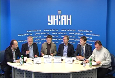 "Гідність для українських працівників: фундаментальні права та гідна праця"